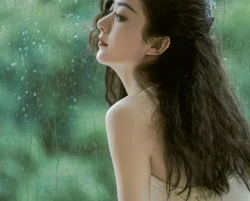 赵丽颖羊毛卷范本 圆脸女生瘦脸首选