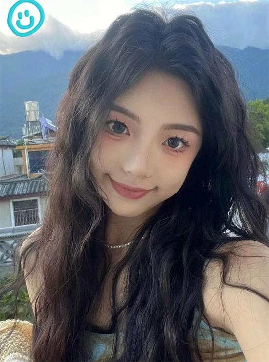 圆脸女生发型推荐 轻松打造小V脸