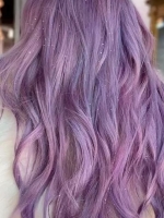 薄藤紫发色正流行 洋气显白高回头率