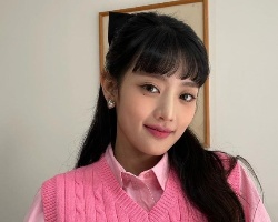 修颜减龄厚刘海发型 分分钟打造巴掌脸