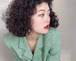 复古卷发发型推荐 中短卷发型超好驾驭