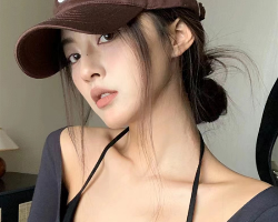 夏季流行棒球帽扎发 手把手教你编头发
