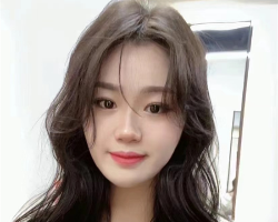 慵懒云朵烫发型 女生经典烫发风格