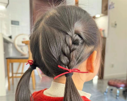 儿童编发双马尾图解 手把手教你编头发