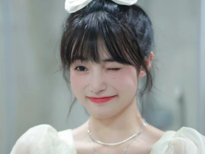 女生度假约会发型 温柔减龄巨可爱