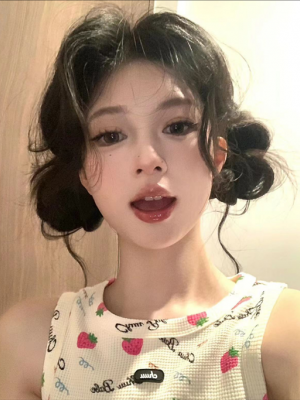 花苞双丸子头发型 年轻女生热门扎发