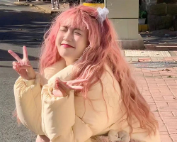 今年染发流行大势 梦幻蜜桃粉染发